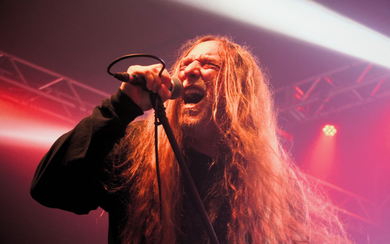 Após 11 anos, a banda Obituary volta a Curitiba!