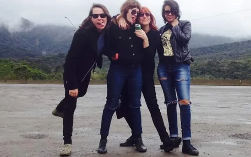 Banda Cigarras comemora 10 anos com show gratuito nesta sexta (28)